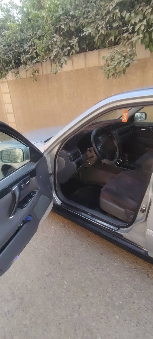 سلامو عليكم سياره ملكه لبيع ادوات ادوات كصه جنطه السياره حلوه نضيفه ماعيزه شي السعر٢٨ تبريد وبيه مجال *********** اتصل
