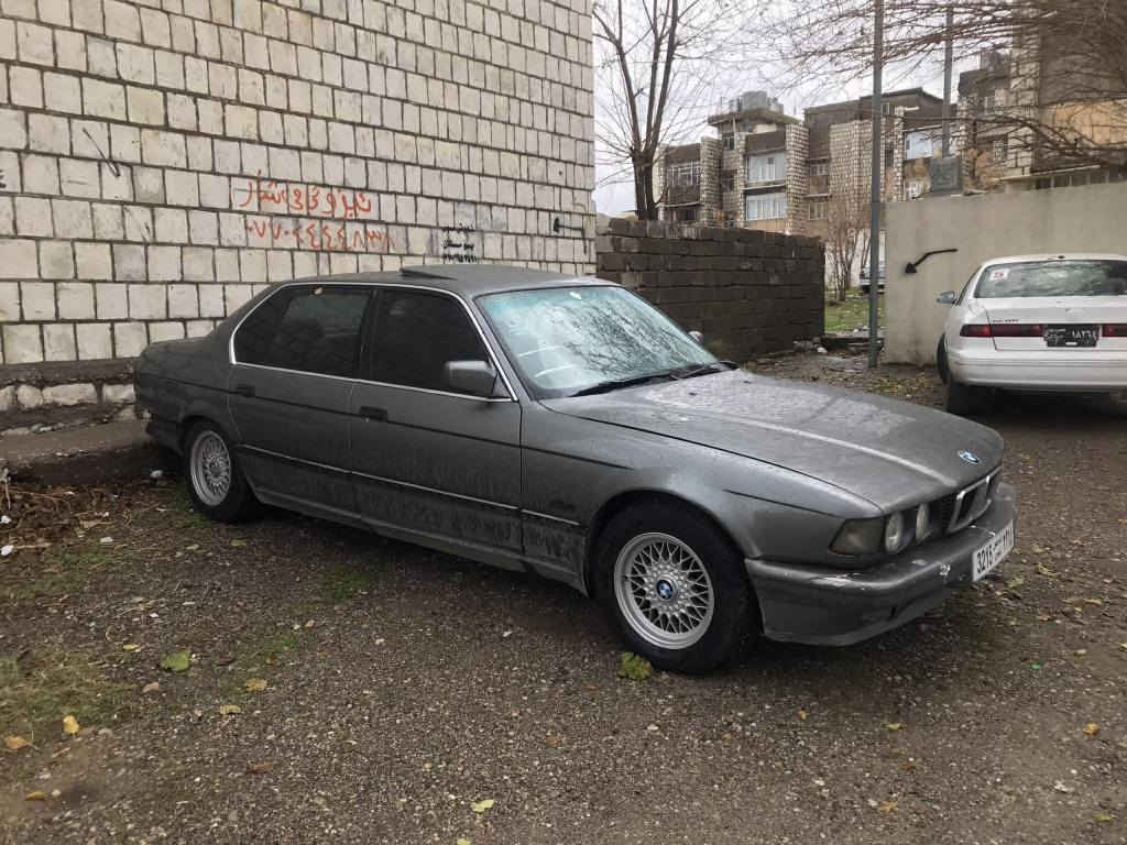 سلاوى خودا له هه موليه 
بئيم ٧٣٥ ڤه ل 
بوفروشتن سه وتى كه م شه فتى تيايه ماباقى به شه رت 
موديل ١٩٩٣
چوارجام كاره با 
لايت ئه لقه 
سه ياره كه تنوتوله 
شوينه شاره زور
نرخى٦ ٢
***********گورينه وه ش ئه كه م حلبجة, السليمانية
