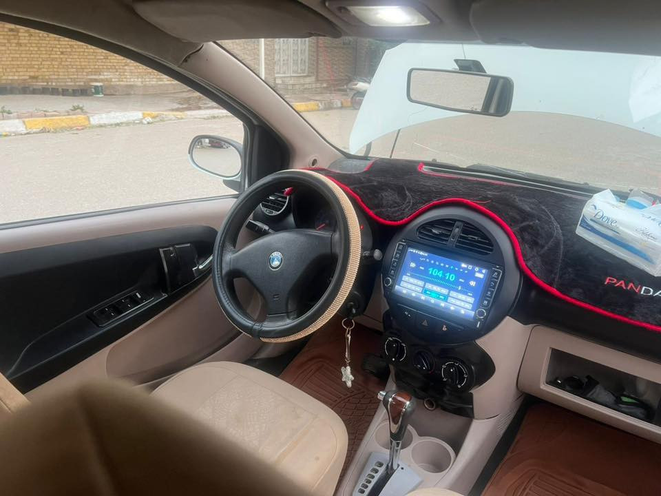 سياره باندا 2013 رقم بغداد كير ومكينه مكفول بيها صبغ جاملغ وباب السايق بدون ضربه مشدود الها وشاشه وكامره رجوع حداديه فول سياره جديده وما محتاجه اي شي وبدون اي نقص 48$ وبيها مجال مكانها واسط الكوت ***********
