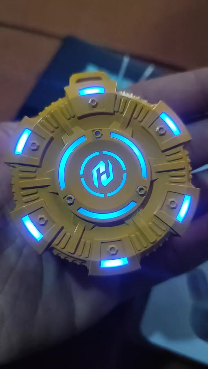 ايربود جديدة للبيع
الصوت يجنن اخذته 60 الف 
هسه رايده 50 وبيه مجال


**إذا كنت صاحب هذا الإعلان وتريد حذفه لأي سبب، رجاءا أرسل رسالة إلى الدعم الفني**