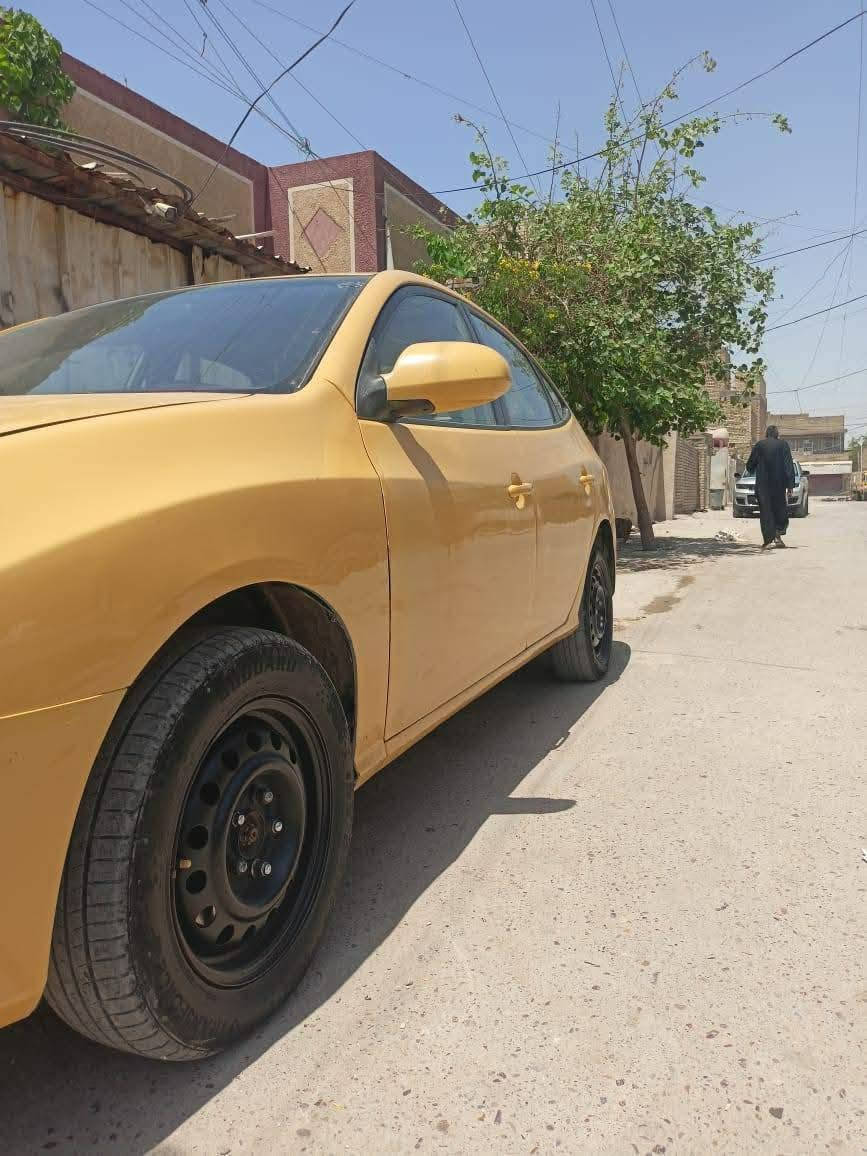 السلام عليكم الانترا 8 أمريكي رقم ديالى حالين موجوده بغداد مدينه الصدر فتحى تحكم استيرن تدفئه تبريد 🥶 تخم تاير صدر جديد كهربائيات شغاله مديومه محرك 2000 سياره جاهزه ترايك للبصره وعلي ضررها جاملغ وبنيد بلعراق وبمريكه جاملغ خلفي السعر 75وبيها مجال بصيط غير متواجد على الفيس ***********
