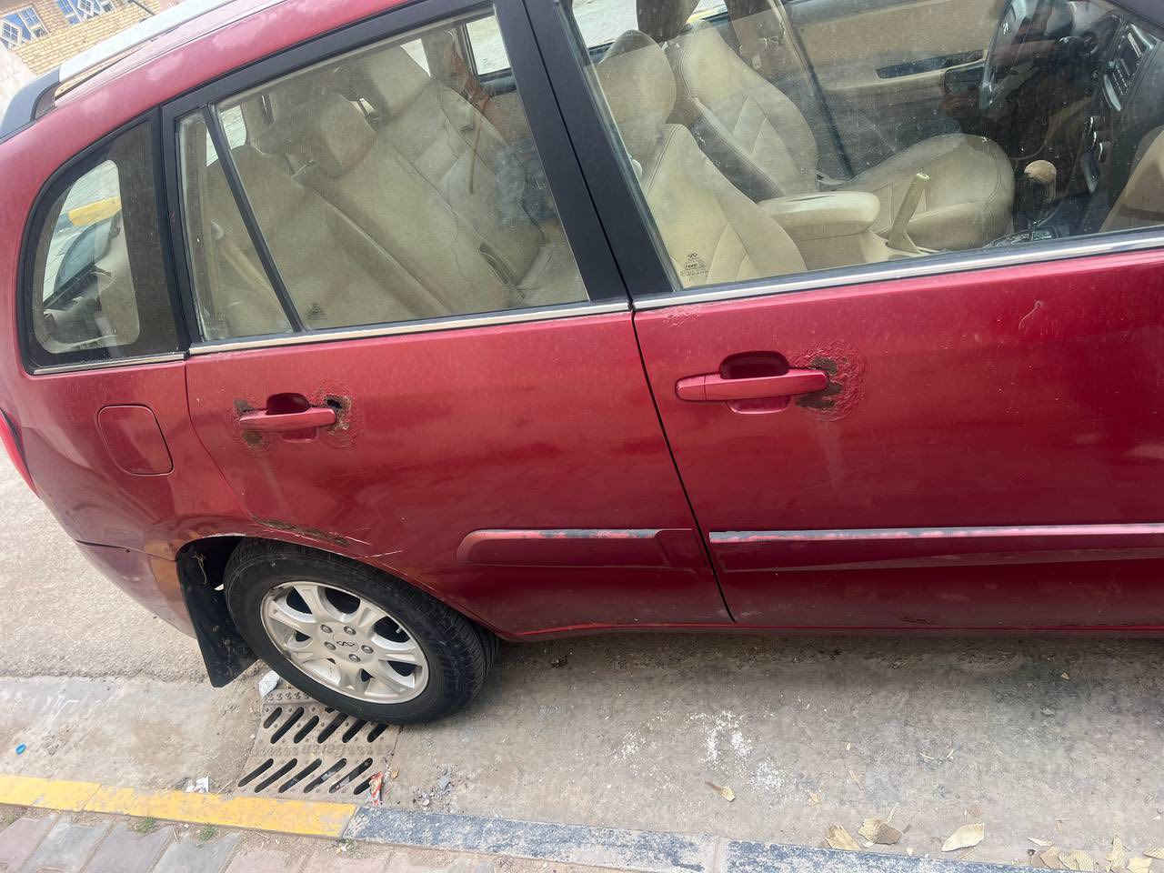 اقره المنشور قبل لا تتصل
السلام عليكم تيكو موديل 13
مشروع وطني باسمي ماشية 80
بلادية السياره ومكفوله فقط خياسات بيها
لاضربه ولاصبغ فقط هاي الخياسات كدام عينك
كير ومحرك مكفولات
كهربائيات كلشي شغال بيها
ب40 وبيها مجال بسيط للشراي مكاني بلكوت ***********
***********
