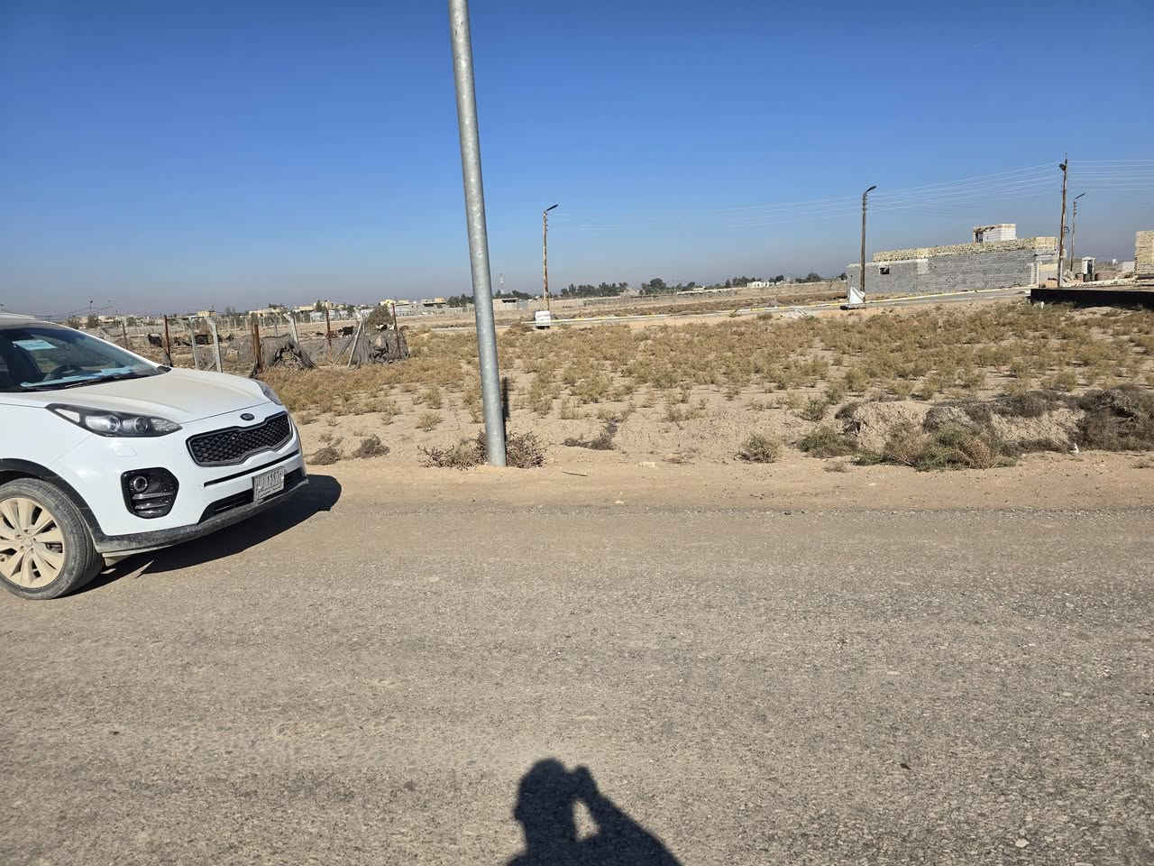 لبيع 
قطعة 400م وتصلح ان تكون مزرعة نموذجيه على شارعين في مجمع الكرار السكني مجمع نموذجي تبليط ماء كهرباء  قريبة جدا ع الشارع السايدين وتبعد ٣ دقائق عن المستشفى العام وكذلك يوجد قطع في مجمع الحرمين 
الاستفسار والاتصال ***********
