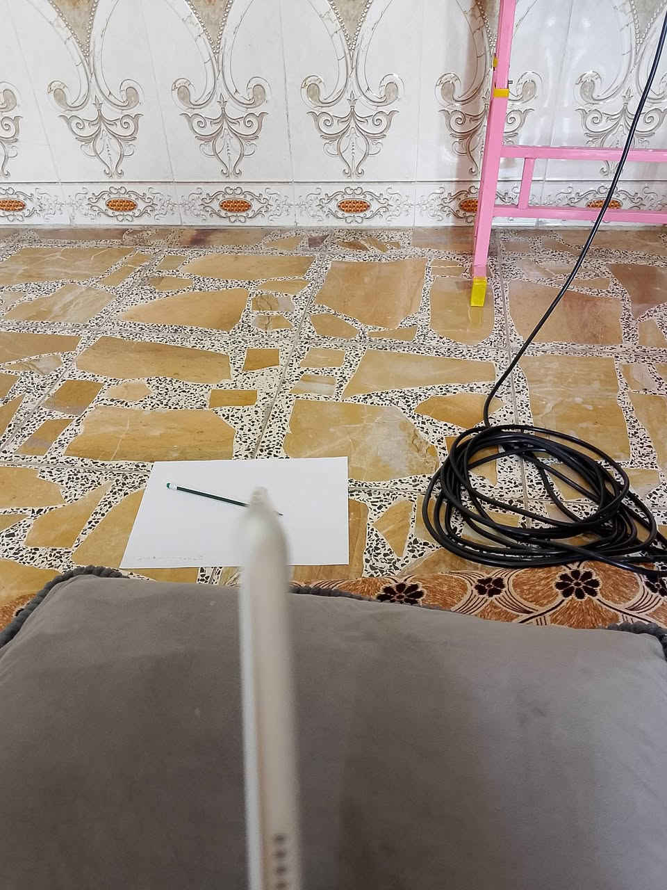 ايباد 9 ايفون
ذاكره 256
بطاريته 88 
 ما مبدل بي شي
شاشه اصليه ممبدله 
شحن سريع 
فقط ضربه صغيره بشاصي 
يدعم 60/90 فريم ببجي سلاسه عاليه 
سعره 300 وبي مجال بسيط 
رقمي او الوتس ***********
