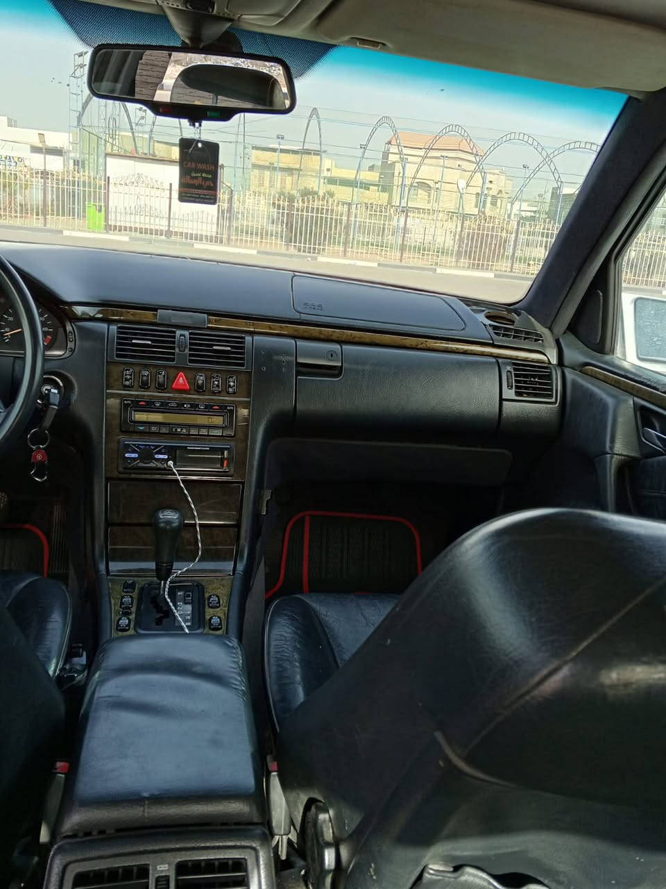 سلام عليكم مارسدس ام عيون مديل 1997 مراوس او بيع عادي  متوم شمالي مضبوط دك حاسبه يلا تشتري مكينه و كير خير من الله بلاد ماناقصه اي شي ربع ماذب عليها تبريد كهربائيات سياره مكفوله من الكص و الضربه و الصبغ تخم تاير جديد حداديه جديده دواخل جديده سياره فول ماناقصه اي شي *********** واتساب سعر 43 بيها مجال مكانه بصره
