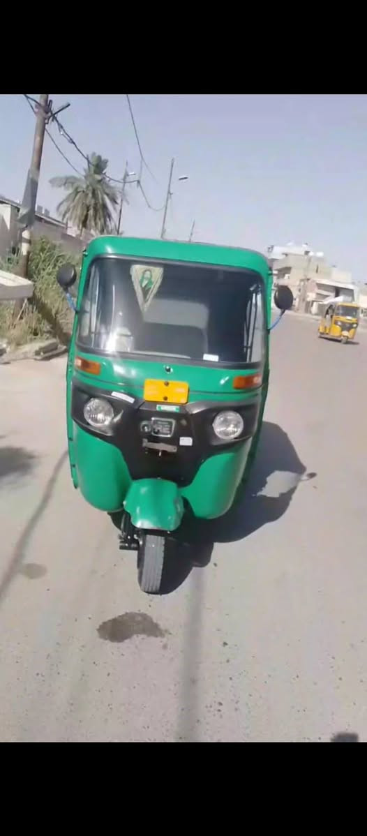 سلام عليكم تكتك واحد وعشرين محسوبه ع٢٢رقم وسنويه نكليزي ثاني يوم تحويل بيه طخه بل بكلايت خفيفه بارد الباقي مكفول قطره صبغ ما بيه مكينه مكفوله من كلشي مكان بغداد الشعله اسعر 8250وبيه مجال رقمي ***********
