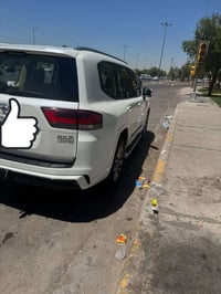 لاندكروزموديل 24  جي اكس ار لمتدد بريمي رقم بغداد كفاله عامه سعرها 675...