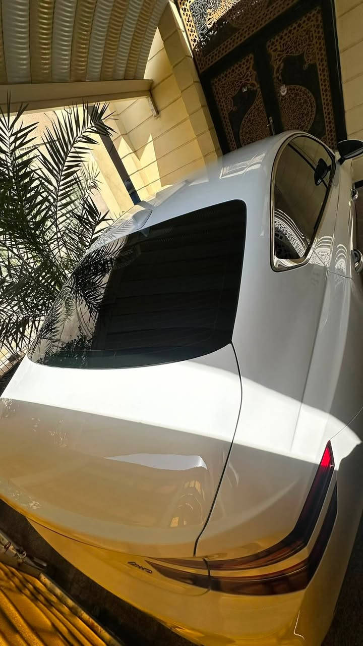 GENESIS G80 BASE
موديل 2025
محرك 4 تيربو 
رقم بصرة شهداء 
حادث بنيد وجاملغات امامي كفاله شاصي ولغد 
ماشيه 21 الف

* رادار أمامي
* مثبت سرعة ذكي
* المحافظة على المسار
* كامرة 
* حساسات أمامية وخلفية
* فرملة طوارئ تلقائية
* مراقبة النقطة العمياء  

* شاشة بانورامية كبيرة 27 إنج
* عدادات ديجيتال
* Apple CarPlay و Android Auto
* تشغيل بصمة وبصمة ذكية
* مقاعد كهربائية جلد
* نظام صوت فاخر
* إضاءة داخلية Ambient Lightin

السعر 270 
البصرة 
***********
