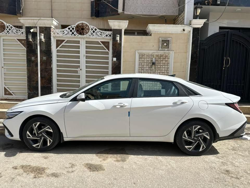 النترا موديل 2024 خليجي 2.0فول مواصفات 1/1
ماشية 18 الف جدا جديدة  السياره مكينة 2000 دوش فتحة سقف سلايد وباقي الموصفات الفول رقم اربيل دولي متوازي ع بيعتة وبالعافيه ع الياخذه 
السعر 185 وبيه مجال 
مكان: النجف الاشرف 
الاتصال *********** وبيه وتساب الرجاء عدم المراسله فقط اتصال
