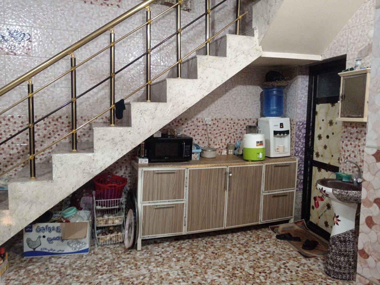 السلام عليكم
بيت للبيع المساحه 75 
الموقع بغداد الدورة ابو دشير قرب مدرسه الفيالق 
للاستفسار. ***********
