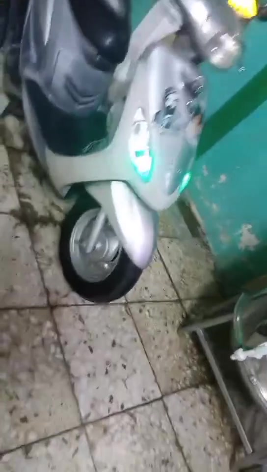 متاح ماكس منغولي سرعة 120 نكرة سلف هندر كهربائيات كلها شغالة دراجة مال رمبة على ايدي مكفولة معدل ادك عندي 100 دراجة خير من الله بمعنى الكلمه مكاني بغداد شعب للاتصال *********** سعر قفل من الاخير 650
