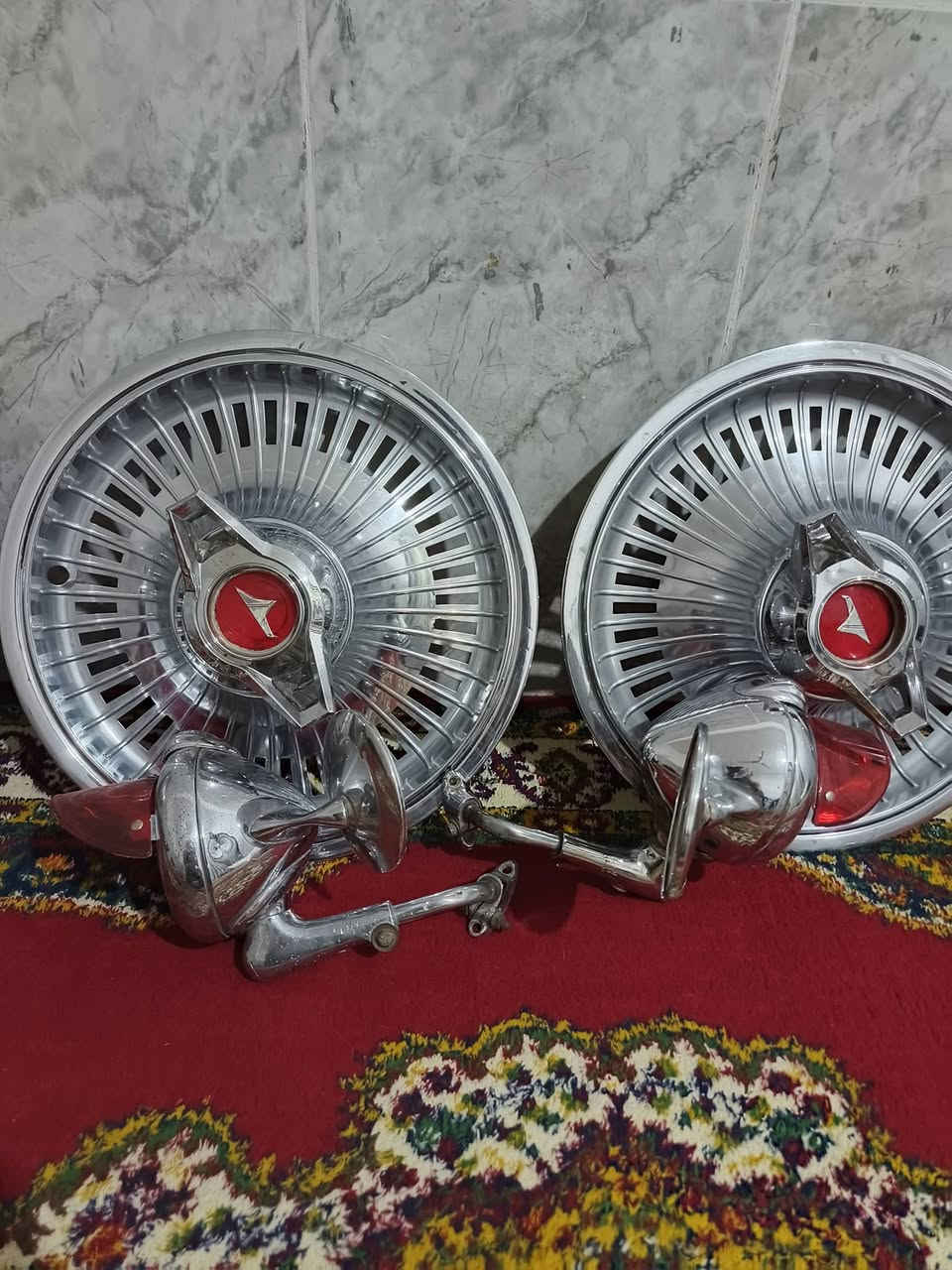 سلام عليكم
زوج فوانيس 
كبات اولدز شاخه علي الحداد 
مكاني كوت ***********
