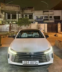 سياره BYD دستروير 05 2025 للبيع  مواصفات السياره  گير ماوس  شاشه قلاب ...