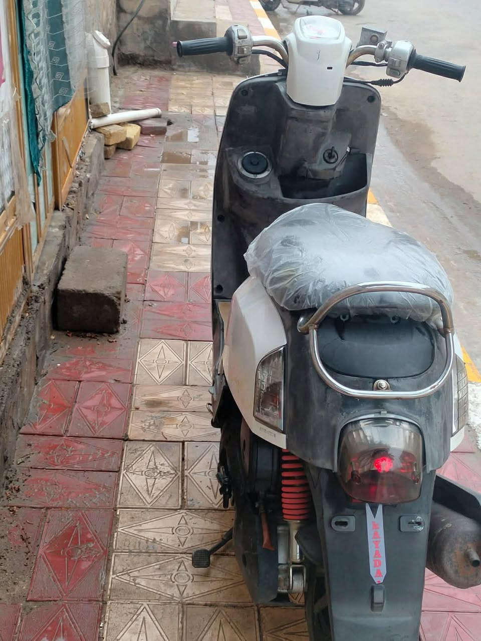 للبيع كابريته حاويه صارلها 10ايام من طالعه
كفاله عامه برغي مامفتوح بيها مكاني سوق الشيوخ 
ستفسار خاص او اتصل
***********
