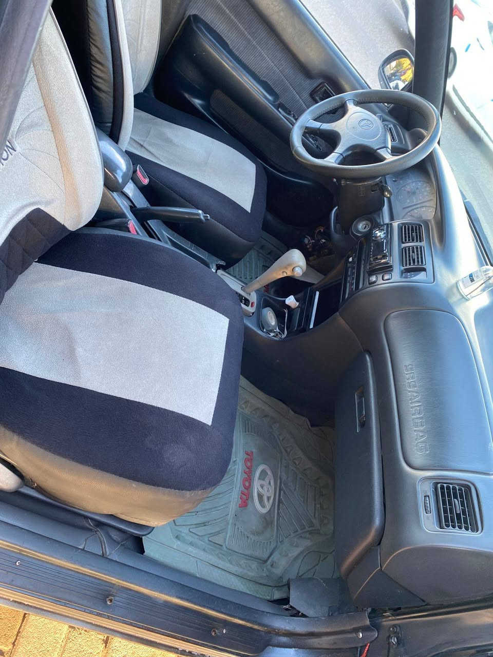 للبيع كورلا ستيشن موديل ٩٣ رقم انبار مشروع وطني سنويه ٢٨ تحويل مباشر ثاني يوم  سياره حلوه ونضيفه كير اوتوماتيك ومحركة ١٨٠٠ المرغوب مكفولات ميكانيكيه وحداديه سنتر لك سياره كامله من كلشي منضومه زنون غرفته نضيفه سياره مال جناي السعر
٤٢ العنوان الانبار الفلوجه غير متواجد على الفيس اتصل على الرقم موبايل مباشر 
***********
