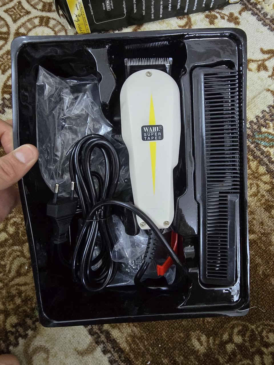 سلام عليكم مكينه حلاقه ماركه WAHL  فوووول مال DHL شرط الفحص ولشغل امام المندوب أمريكي U.S.A مزاد أعلى سعر أبيع ينتهي المزاد الساعه ١٢ الضهر او بالعافيه عليك ياخذه


**إذا كنت صاحب هذا الإعلان وتريد حذفه لأي سبب، رجاءا أرسل رسالة إلى الدعم الفني**