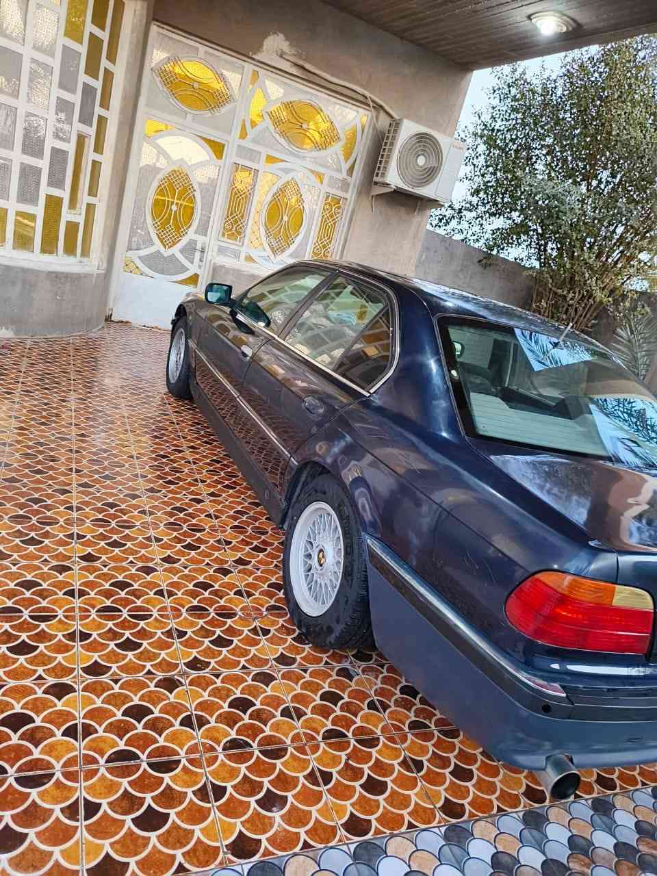 السلام عليكم
للبيع او مراوس
بي ام خفاش
موديل 1998
سنويه ل30
رقم بصره دولي 
المكان البصره القرنه الشرش
تواصل ***********
بلاد السياره
