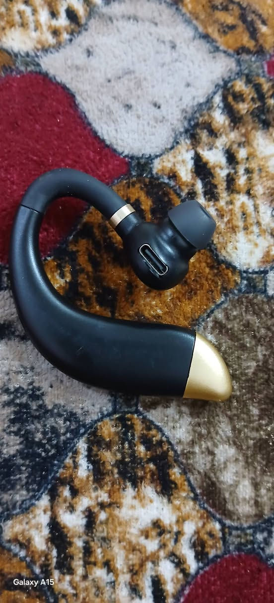 السلام عليكم عندي هاي السماعه للبيع شرط كلها فول شحن تايب سي سعر 15


**إذا كنت صاحب هذا الإعلان وتريد حذفه لأي سبب، رجاءا أرسل رسالة إلى الدعم الفني**