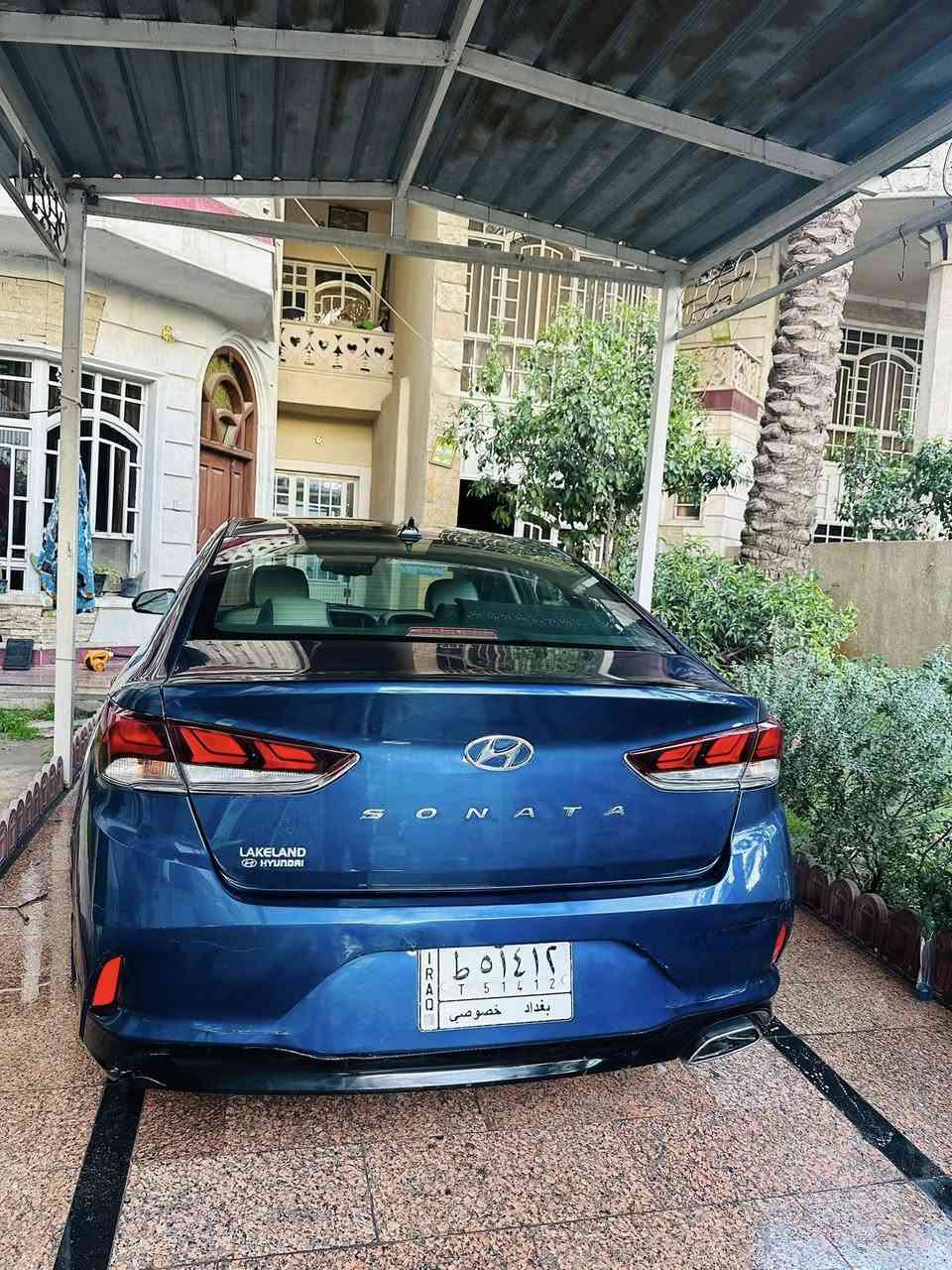 سلام عليكم للبيع هونداي سوناتا مديل 2018وارد امريكي حادثه باب السئق مصلح نفسه ومصبوغ والجاملغ شويه  مصلح ومصبوغ  يرباك كله سليمه بس فقط برده   فول مواصفات ماعده الفتحه  السعر 120العنوان بغداد الجديده حي الخليج  للستفسار ***********
