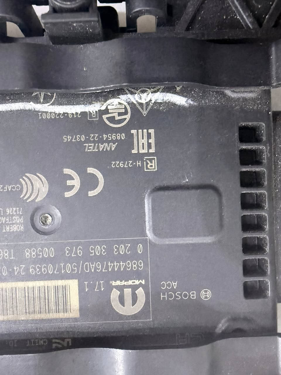 رادار جيب كومباس موديل 2024 وارد امريكي الرجاء التاكد من معلومات الرادار اذا كان متوافق ام لا مع السيارة المطلوبة وشكرا جزيلا السعر 300 الف رقم التواصل  عنوان البيع البصرة***********
