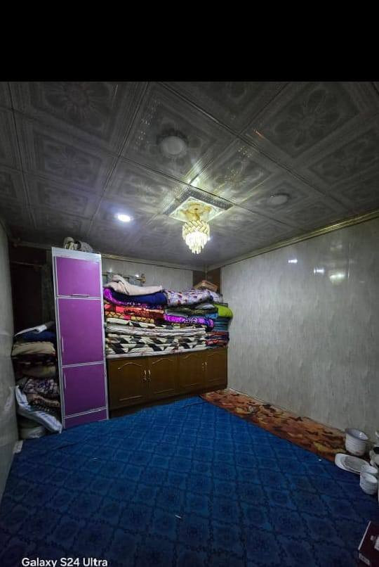 سلام عليكم  بيت  120 متر طابقين  شارع المطار الجديد  شارع ابو حميده المختار الطابق اول غرفه وصاله ومطبخ  الطابق الثاني  غرفتين وصاله  بنيان طابوك 23 وبي مجال  مكتب الصدرين  ***********
