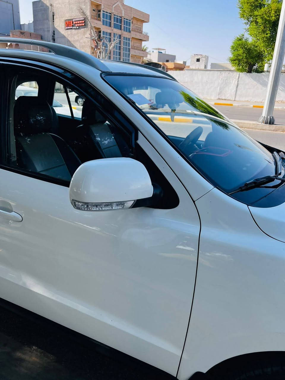 السلام عليكم
للبيع سنتافيا خليجي موديل2012  رقم بغداد الدولي مشروع وطني سنويه لل 2030

مال بيت استخدام شخصي  تحويل مباشر سياره مكفوله كفاله عامه من الضربه والصبغ والتبديل عله وضع الشركه   مكينه 6سلندر محرك مامفتوح مكفوله من كلشي على وضع الشركه شرط الفحص جاهزه تخم تاير تبريد ثلج حداديه خلفي امامي مواصفات 7راكب5ويل كب
3قطع تبريد +ثلاجه بالجكمجه  اشاره بل مري +شفط   السياره كله على وضع الشركهه سونار موجود 
السعر ١٦٨ وبيه مجال مكان السيآره ديالى الخالص  الاستفسار اكثر الاتصال ع رقم ***********
