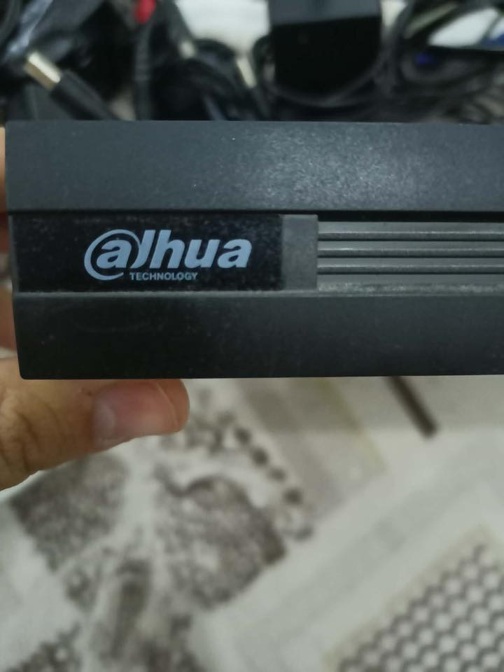 السلام عليكم منظومة كامرات النوعية الجيده الصور الواضحه والفلاش العالي تختلف عن كامرات التي تعرض في البيجات السعر مع الضمان ٢٠٠ الف الاتصال او المراسله ‭0770 814 5734‬
