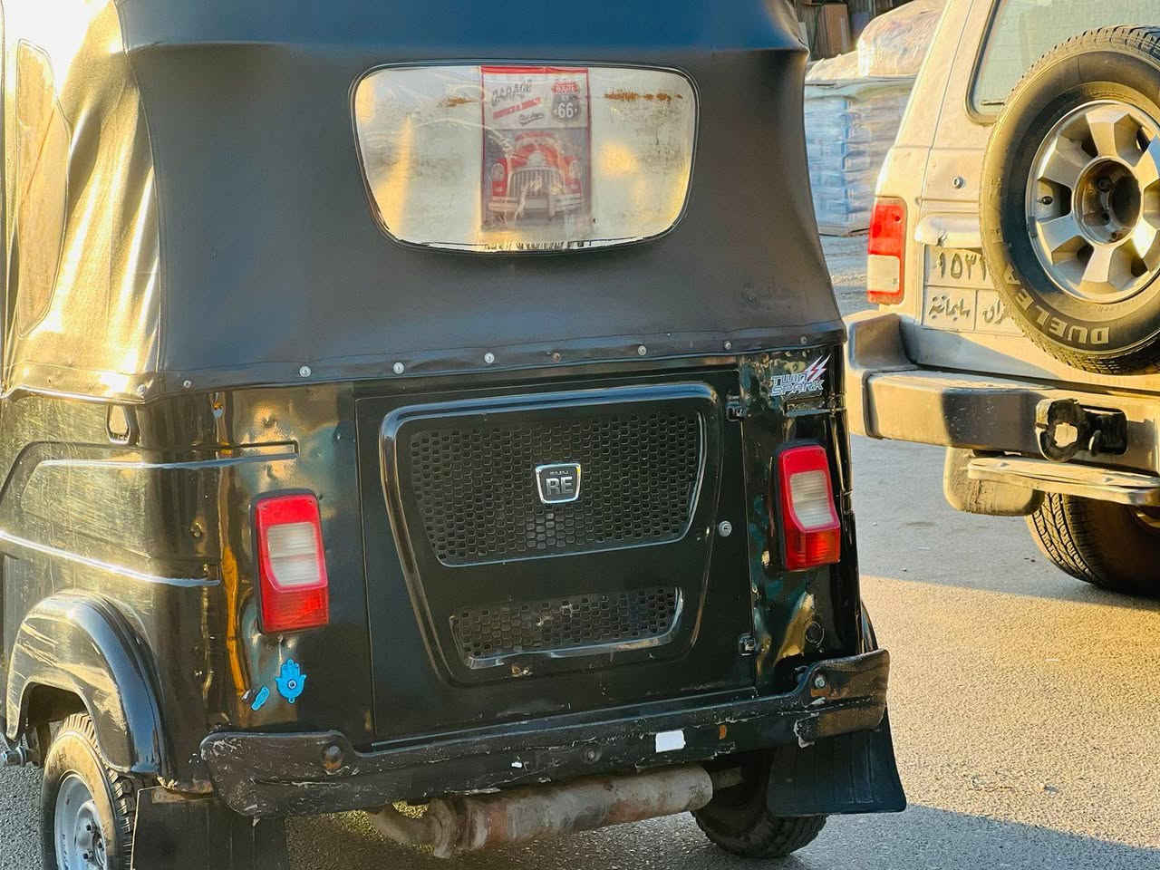 السلام عليكم شباب تكتك للبيع موديل 2021 شهر 12 رقم انكليزي و سنويه مكينه مكفوله تكتك كفاله بيها رصعه عل بارد الدوس قليل خياس تكتك بدون ضربه بدون صبغ تجي تشوف بعينك *********** مكاني بغداد حي العامل السعر 8250بيها مجال
