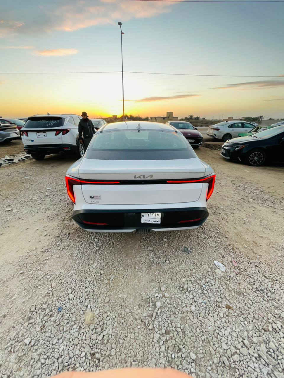 للبيع او المراوس
K4
 مرقم شهداء مثنئ وكاله عامه من المالك مباشرة
الضرر تبديل بنيد فقط بدون دواخل
صورت الحادث مرفقه بل منشور 

السعر 165$$وبيها مجال***********
