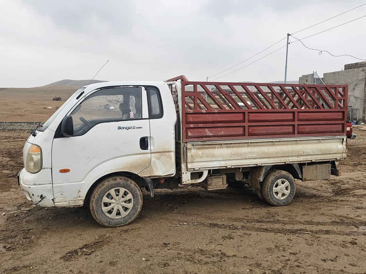 اسلام عليكم
كيا حمل للبيع موديل 2007 محرك 3000 شرط لاصرف ولا نفخ رقم نينوى انكليزي شرط التحويل مع حصه كاز السعر 75 
رقم الهاتف/***********
