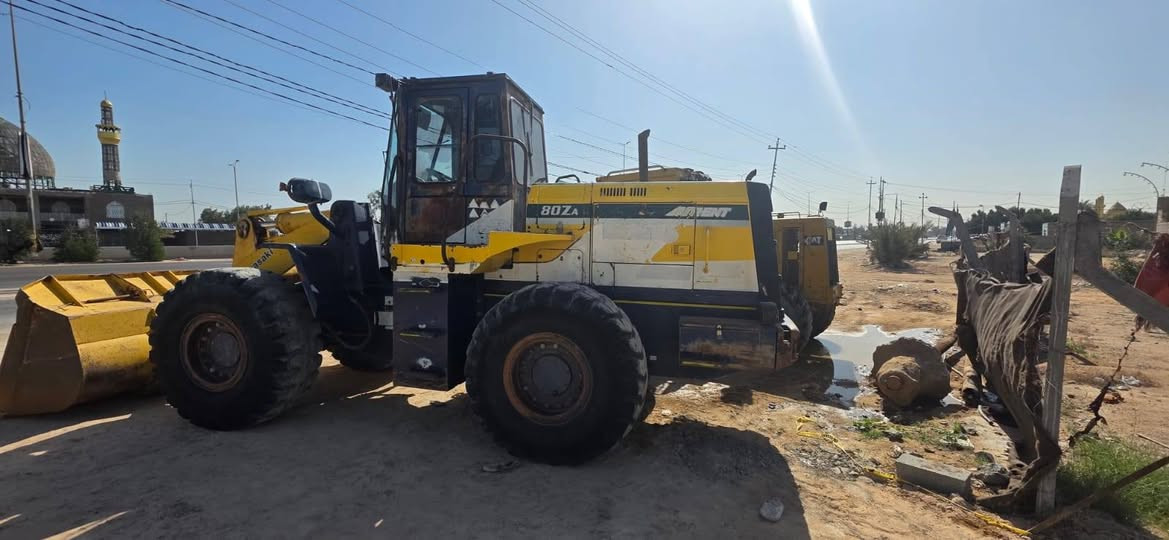 كاوسكي حجم 80 كهربائي موديل 98 مكينه بلاديه مامفتوحه تايرات حجري البيع أو ترهم مراوس ب سكس جديده اني مكلف بل نشر صاحب السياره ***********

