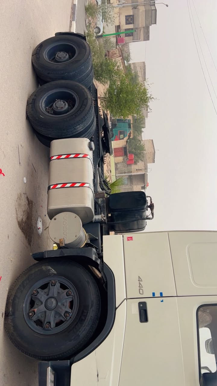 اسلام عليكم 
فالفو 2009
رقم بغداد بسمي 
دبل شاصي بلاد 
سياره ع لبلاد كفاله عامه اطك سويج تتوكل لشغل شرط 
للستفار ***********

***********
