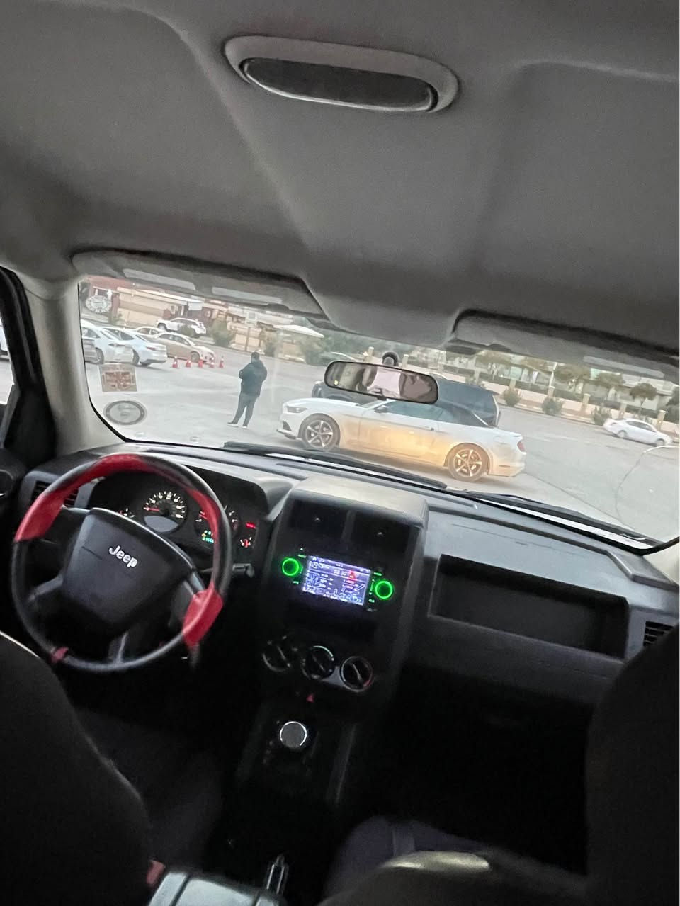 بةناوي خواي گةورة
فروشتني خيرا
لةسليمانيم بوو بةيوةندي كردن 
*********** اسيا

*********** كورك
جيب باتريوت مووديل 2008
نرخي ٨٨ گةلاو كةميك مةعامةلة 
گيرر ئتوو ماتيك..گير عادي.....دزة خليسك
تةبريد بشرت...گةرمي بةشةرت...
مةكينة 20 بي اكسل مةرغوب
گيروو مةكينةي بشرت بشرتي ١٠ فيتةر
تةحويل غرامة بةشةرت....
كارةباهي هةموو گياني بشرت....
تايةي تازةية....باتري تازةية.....مالي دوستة بي مةسرةفة
سةنةوي بةسةر نةجووة ...سويج كونترول
بلاجكتور....تةقةو رةقةي نيية
2 بارجةو نيوو بوياخة بي ناوگرتن رةسمي سونةريم داناوة..كالبونةوة نيية السليمانية, العراق
