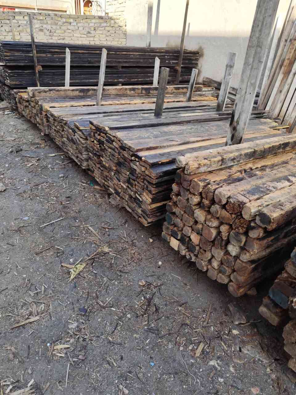 قالب خشب مستعمل للبيع العدد 10مكعبات السعر 2250قفل 
العنوان بابل هاتف ***********
