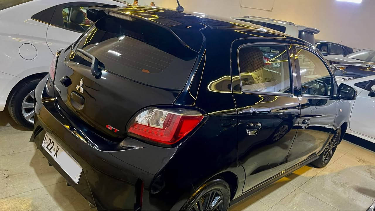 «بسم الله الرحمن الرحيم»

میراج مۆدیل ٢٠٢٤ فول مواسەفات
سەیارەکە شەش پارچە و یەك بستی سبوغە یەک قۆپی بچوکی لە سەرە شانسی لای سەکنی هەیە باقی ناو و داخلی هەموو بەشەرتە تەنها ٢٤ هەزار ڕۆیشتووە یەك دینار مەسروفی تێدا نیە رەقم و سەنەوی و فحس و هەزەی نوێیە نرخی داوای ٨٨ وەرەقەی دەکەم و مەجالەکی زۆر کەمی تێدایە لە هەولێرم ……
ژ.م / *********** أربيل, العراق
