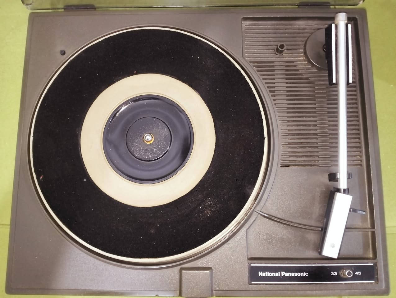 قطعة بيك اب اشاره ماركة ناشونال باناسونيك شغال ممتاز جدا سرعة 33 ,45
اشترك فى مجموعة البيع والشراء
https://www.facebook.com/share/g/1Ab6TDveDC/


**إذا كنت صاحب هذا الإعلان وتريد حذفه لأي سبب، رجاءا أرسل رسالة إلى الدعم الفني**