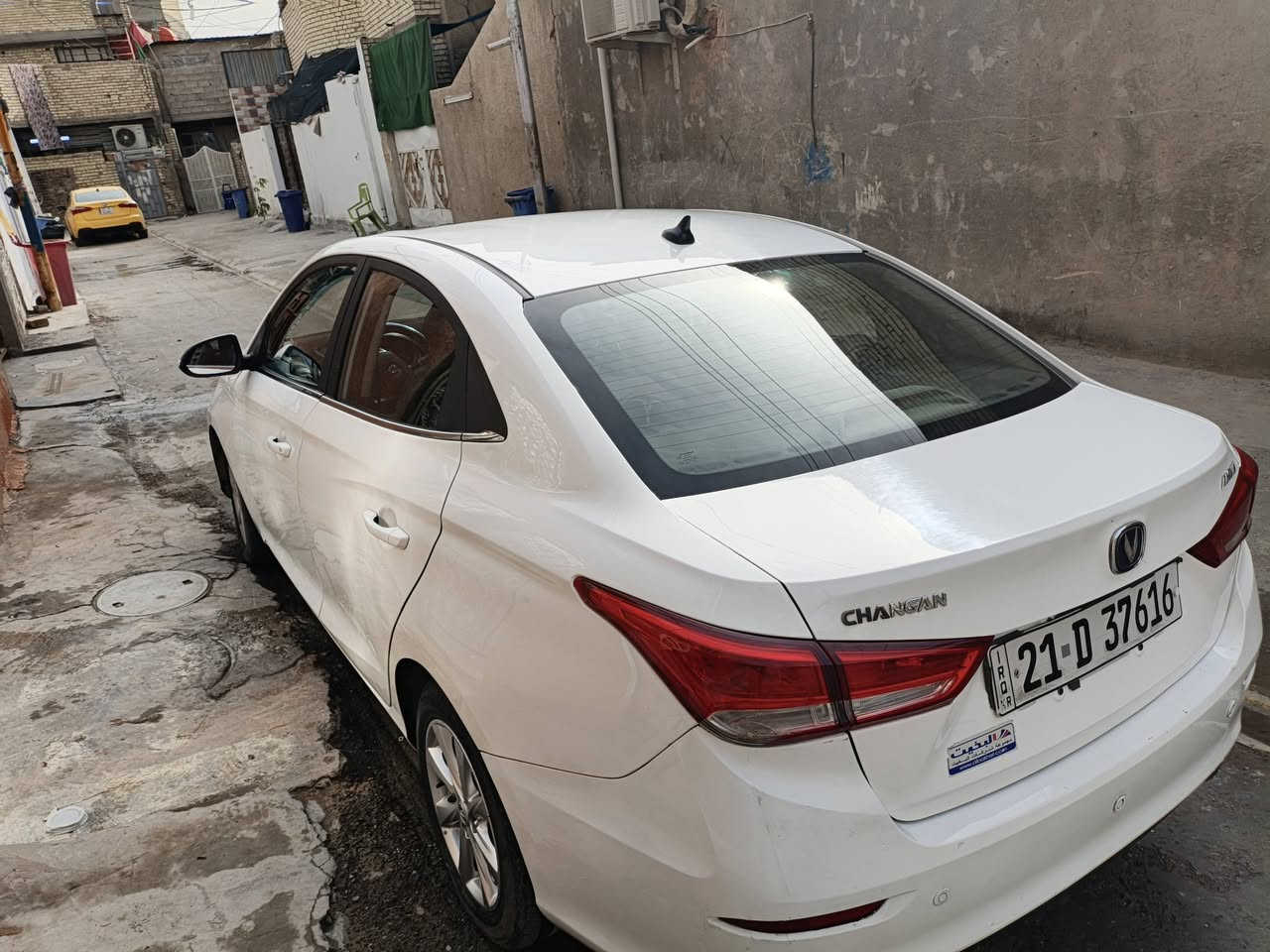 شانجان مديل 21 ماشيه 74 بيه مبدل بنيد ودعاميه اماميه وبيه بارد باب خلفي سعر80 ورقه عنوان بغداد بلديات متواجد واتساب ***********
