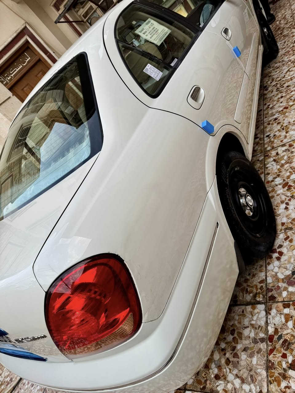 السلام عليكم نيسان سني 2009 ياباني قبق اسود المرغوب مكفولة من الضربة والصبغ رقم سليمانية مميز هزة وسنوية ورقم كلة جديد السيارة جاهزة وخير من الله كومة مصروف عليها مغلفة كاعيات وصندوق وكشنات وقمارة السيارة 4 جام كهرباء وشاشة كبيرة وكامرة خلفية كير اوتماتيك حساسات خلفية وباقي الموصفات المعروفة السيارة تخم تاير صدر كلة جديد السعر 105 وبيها مجال حك الجية المكان بغداد السيدية  رقمي ***********
