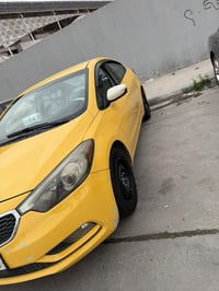 كيا فورتي 2015 مكينه 2000دوش كشنات جلد حادث بنيد وجاملغ جانب الايمن سي...