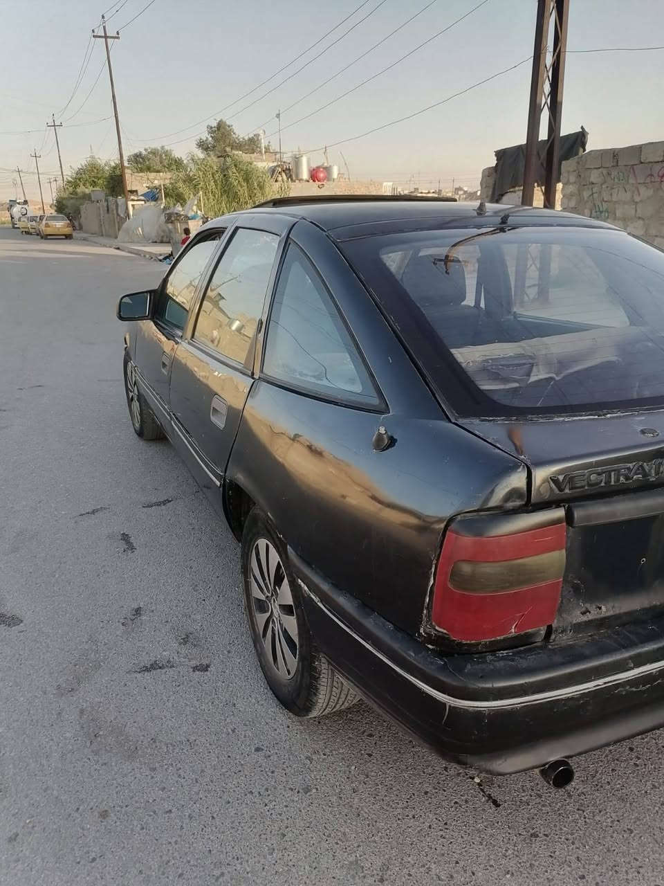 السلام عليكم 👋 
اوبل فكترا حجم 18 موديل 1991
رقم نينوى الماني شرط التحويل 🚦 سنويه27
كابون بنزين ⛽ محرك وكير شرط 👋 
طخم تاير طخم امامي خلفي جديد 👋  فقط وكدام العين 👀 
🛑#السعر 25$💸 وبيها مجال رقم ***********.           ***********
