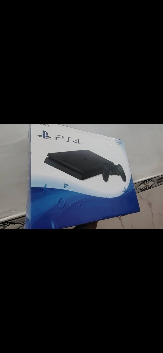 بلي 4 نضيف جدااااا ذاكرة 800GB يدتين اصليات وكارتونته وملحقاته اصلية ب 220 ألف وبي مجال بسيط بي العاب داخل الجهاز مستعجل على بيعته  اريد ابيعه لان محتاج فلوسه
 *********** هذا رقمي بي واتساب

وتكدر تخابريني عليه موجود باي وقت.

وسلام عليم
