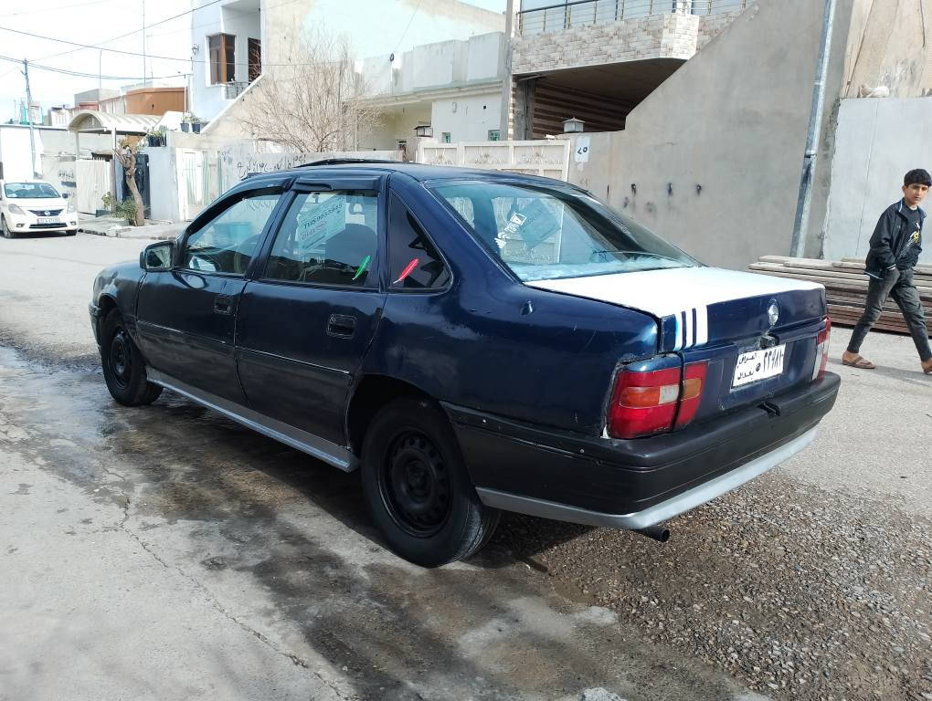 ئۆپڵ ڤیکتڕا1992
مەکینە20گێڕعادی
ئاڕ م سۆران بەڕەسم بەڵام ئاڕمەکەزۆر خاوێن ماوەیەک ژمارەشی خەڵەت نیەبەشەرتی ئەولیات
 بێ دەعمەبەس پشتی لای سایەق کەمەکی هەیە
توندوتۆلەبەگشتی سەیارەکە
جوانەوجاهیزەبەس مەکینەی 
دوکەلی هەیەلەزەخت بەڵام
وەک سەعاتی ئیش دەکا
بێ دەنگە..کارەبای زۆری ئیش دەکاسعری..13$..مجالێکی زۆرکەم.شوێن.هەولێر بەحرکە
ژ.م...***********
سەوداناکەم نیە أربيل, العراق
