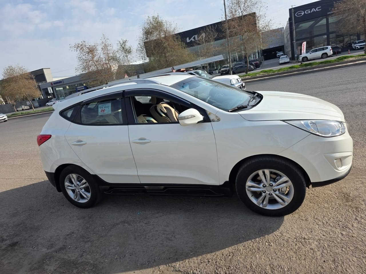 توسان للبيع خليجي موديل 2011 سياره جاهزه ع اخر حبايه مناقصها برغي خير من الله ضرر جاملغ وبنيد ولهلال مال جاملغ فقط محرك كير تبريد حداديه كفاله
السعر 132 وبيها مجال 
الاستفسار ع ***********
***********
