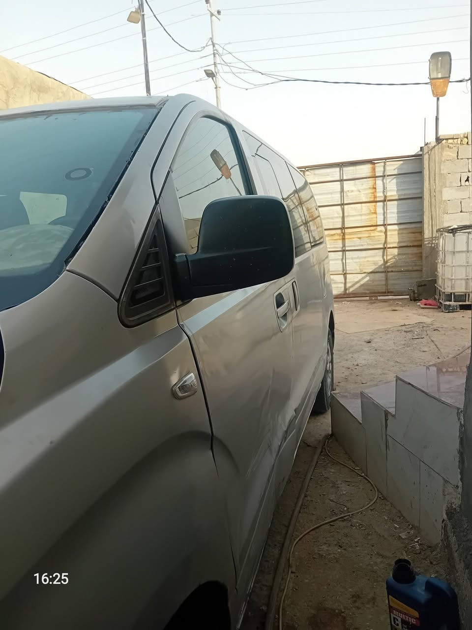 سلام عليكم سياره البيع ستاركس مسكر بيعلك كوم حديد سياره بيه ضربه بل صفحه سياره مديل 10وكفلك بس صولات وسعر 80وبيه مجال المان السياره البصره سياره بسمي تحوليل ثاني يوم الرقم ***********خويه المو شراي لا خابر
