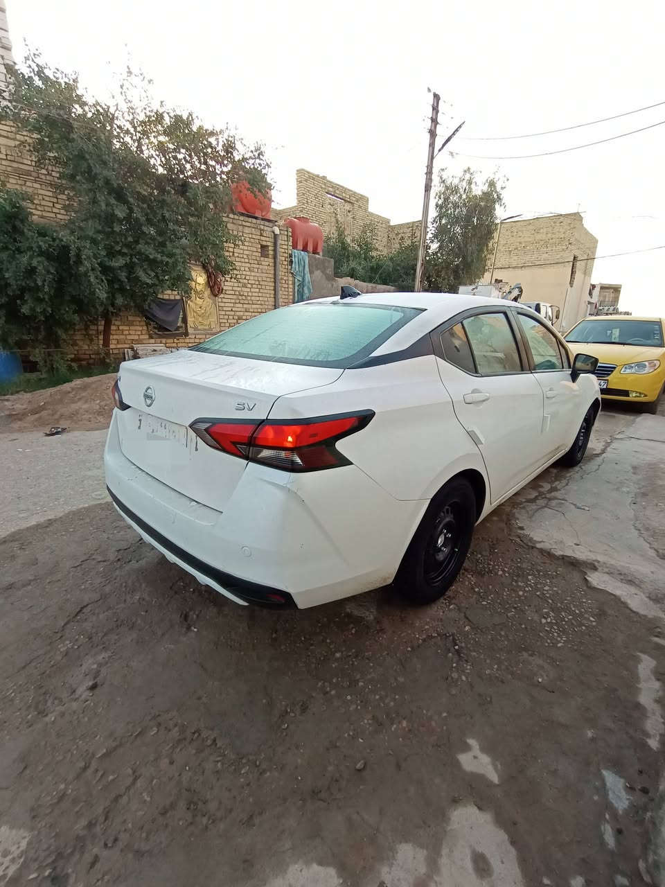 #ادوات_ادوات_للبيع
السلام عليكم شباب سياره نيسان فيرسا موديل 2020 ادوات كصه جنطه #متومه_بغداد_طبق_الاصل كير محرك حداديه جاهزه للاخير كهربائيات تبريد ثلج ماشيه 52 الف #مكان_ميسان للاستفسار ***********
