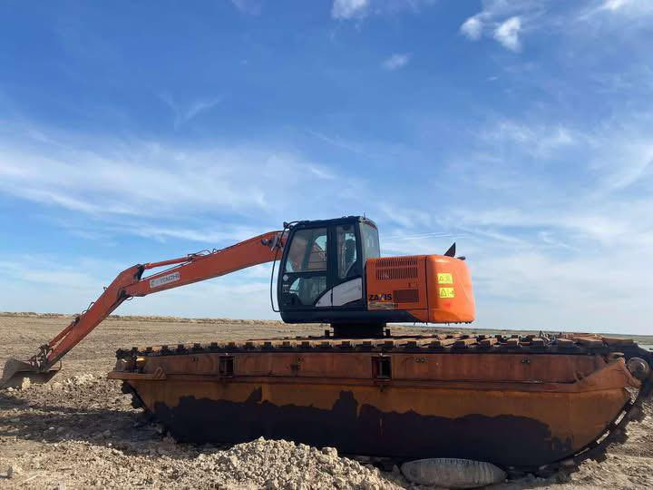 حفاره برمائيه هيتاشي حجم 130 كهربائيه 
موديل 2013 
داخله للعراق سنة 2021 
رقم اربيل 
نظافه فول ومابيه اي نقص
للاستفسار اتصل 
***********
