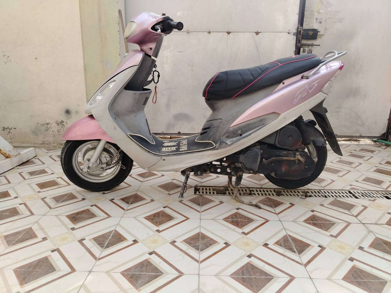 السلام عليكم دراجه ماكس منغولي
نضافه ومحرك مكفول
درجه مال جناي
شراي يتفضل خاص


**إذا كنت صاحب هذا الإعلان وتريد حذفه لأي سبب، رجاءا أرسل رسالة إلى الدعم الفني**