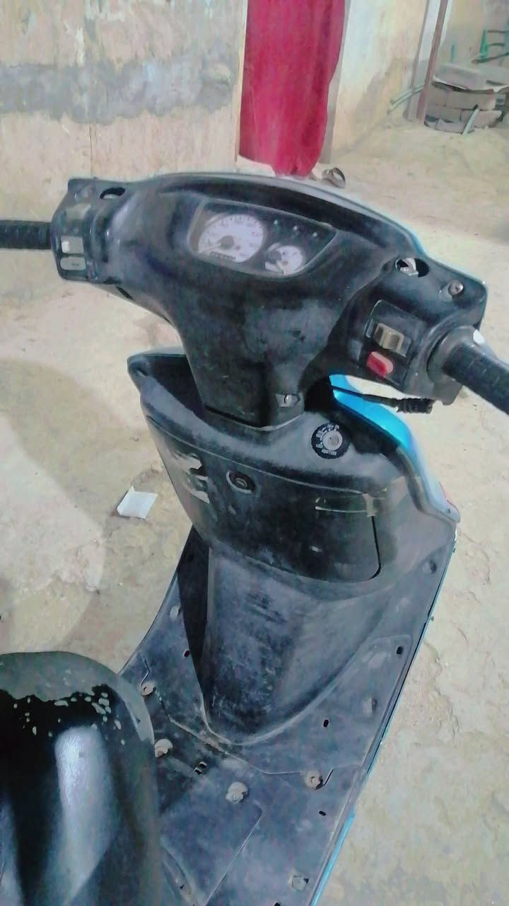 للبيع فراشه بصره قضاء الصادق السعر ٤٠٠ كلشي شغال بيهه سلف لايت باتري جديد
***********
