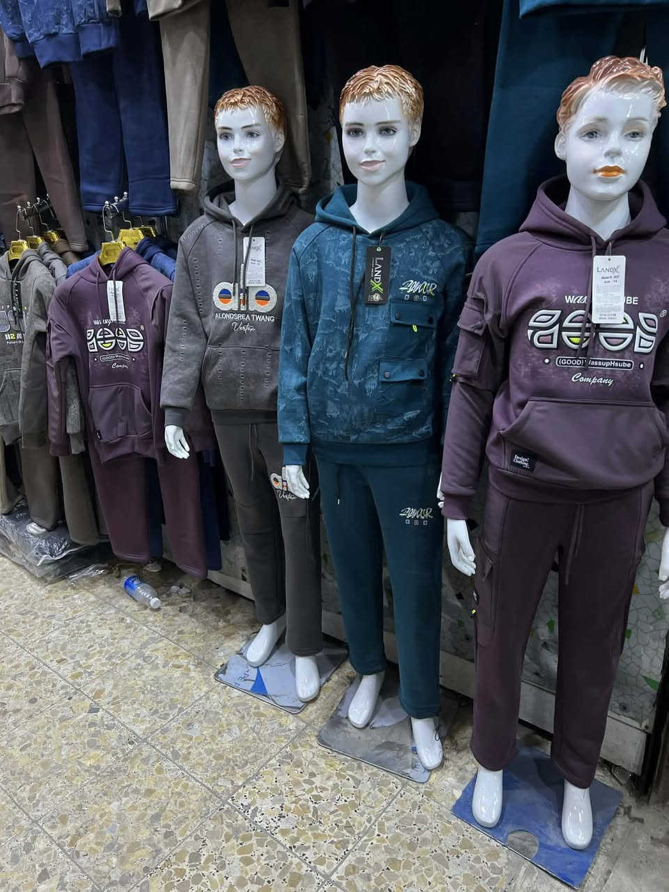 ملكانات جدد العدد ٣
بغداد مدينه الصدر سوك الوحيلات
***********
