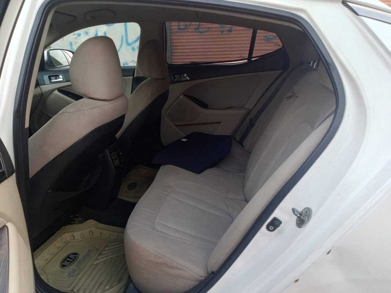 سلام عليكم كيا اوبتيما موديل 12 أرييل الدولي الجديد باسمي سنويه ماساقطه ٢٧ خليجي مواصفات تحكم جهتين شاشه كامره حساسات لدات اشاير باامري منظومة زنون زرع اصلي منظومة غاز وكارت الضمان وياه سونار موجود بيه صبغ صفحة السياق بدون معحون أو ظربه إثر شخوط تبريد امامي وخلفي ثلج مكينه دوش ٢٤٠٠ جديده كير حداديه جديده تخم تأيز سياره جاهزه مكاني بابل السعر 115 وبيها مجال ***********
